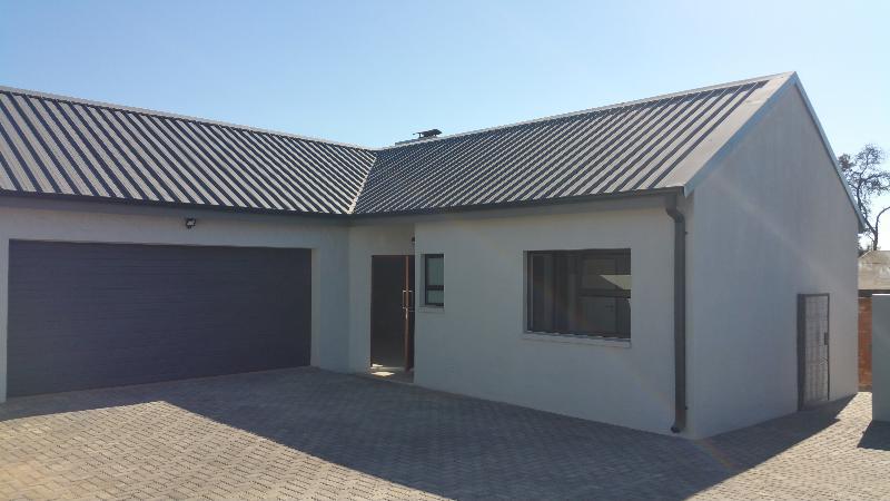 3 Bedroom Property for Sale in Roodepark Eco Estate Gauteng