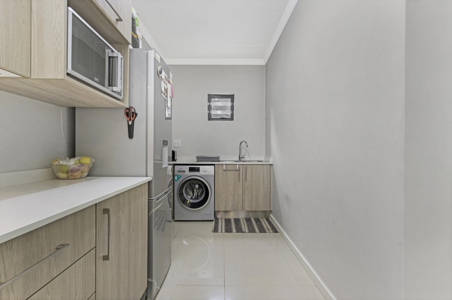 2 Bedroom Property for Sale in Halfway Gardens Gauteng
