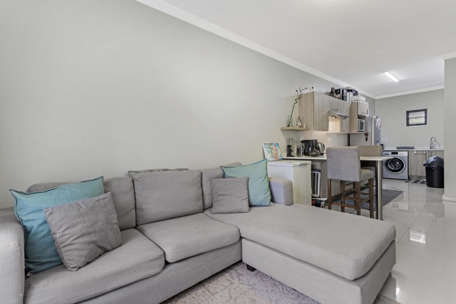 2 Bedroom Property for Sale in Halfway Gardens Gauteng