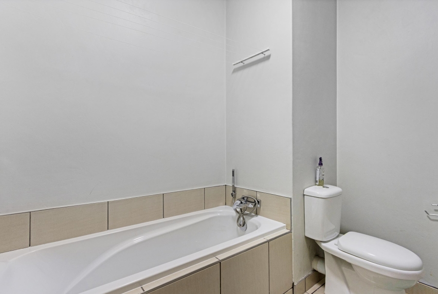 2 Bedroom Property for Sale in Halfway Gardens Gauteng
