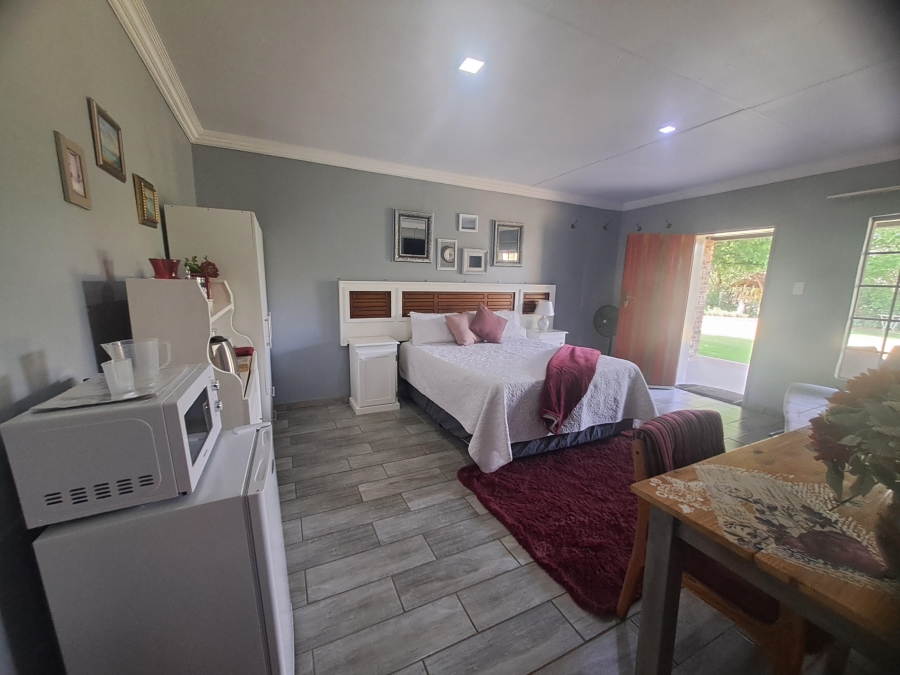 7 Bedroom Property for Sale in Pendale Gauteng
