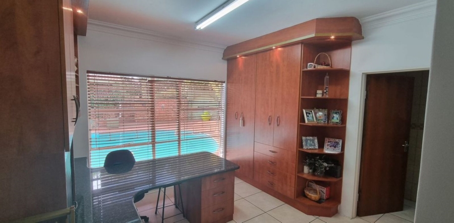 6 Bedroom Property for Sale in Meyerton Ext 6 Gauteng