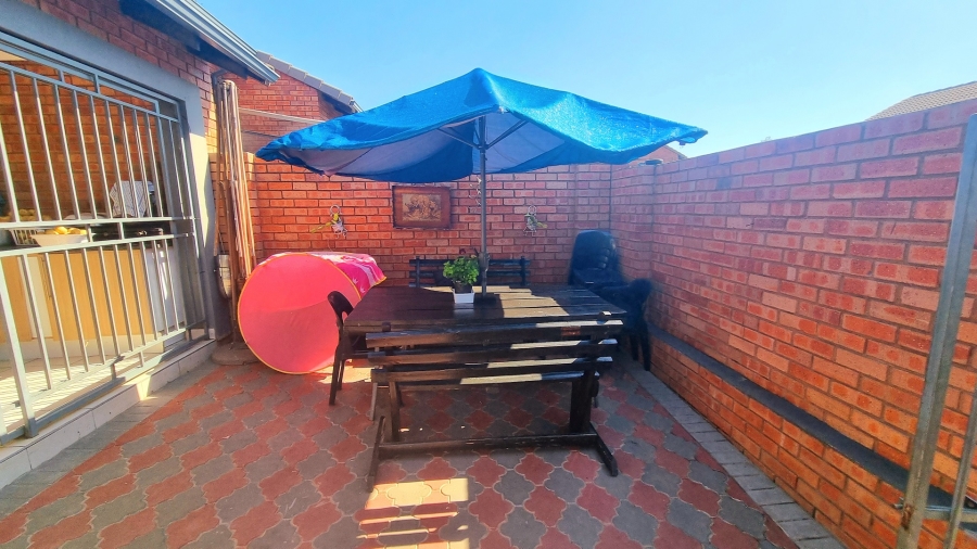 3 Bedroom Property for Sale in Sagewood Gauteng