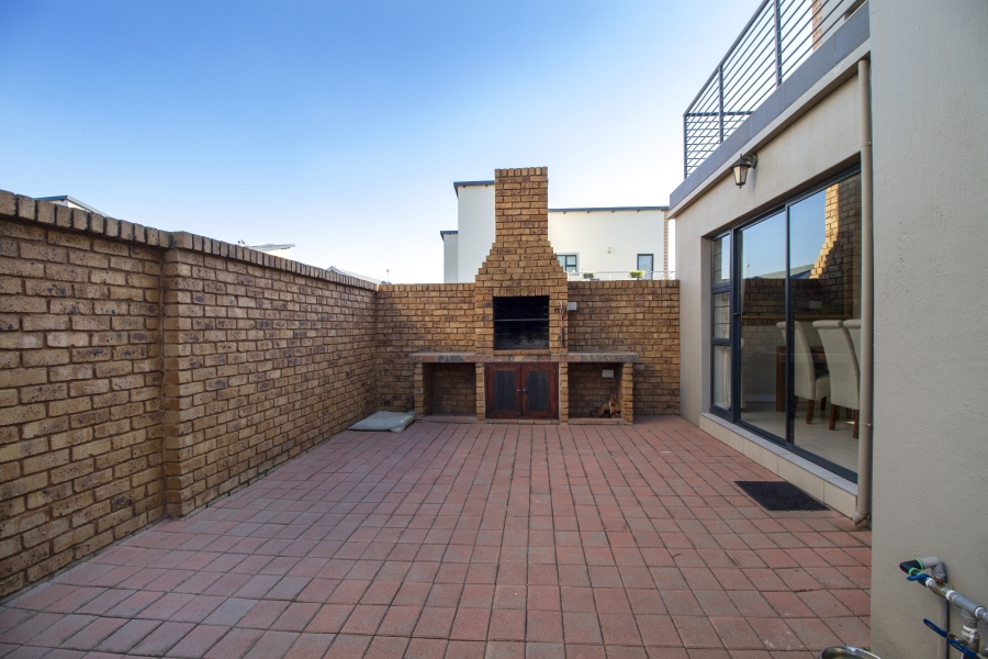 3 Bedroom Property for Sale in Rietvalleirand Gauteng