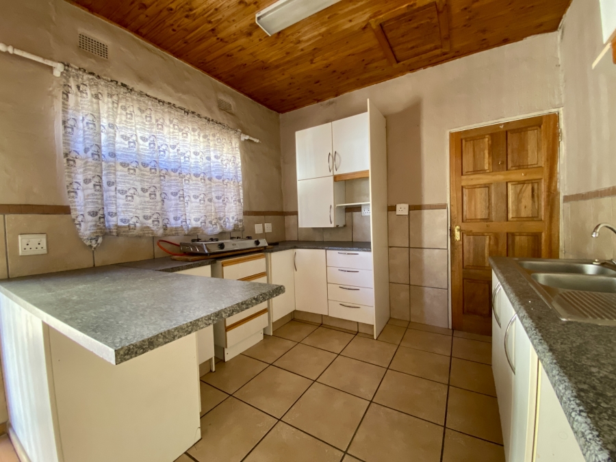 To Let 1 Bedroom Property for Rent in Croydon Gauteng