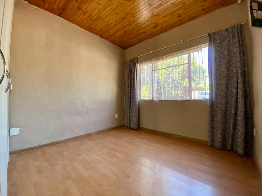 To Let 1 Bedroom Property for Rent in Croydon Gauteng