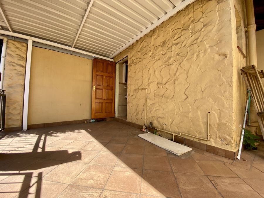 To Let 1 Bedroom Property for Rent in Croydon Gauteng