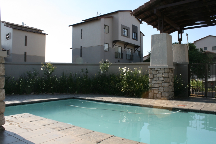 1 Bedroom Property for Sale in Sunninghill Gauteng