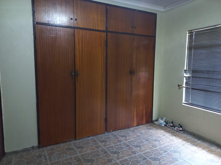 3 Bedroom Property for Sale in Unitas Park Gauteng