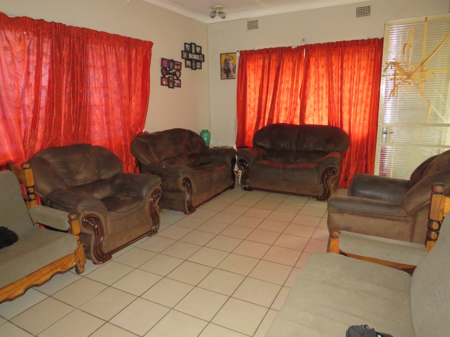 5 Bedroom Property for Sale in Daspoort Gauteng