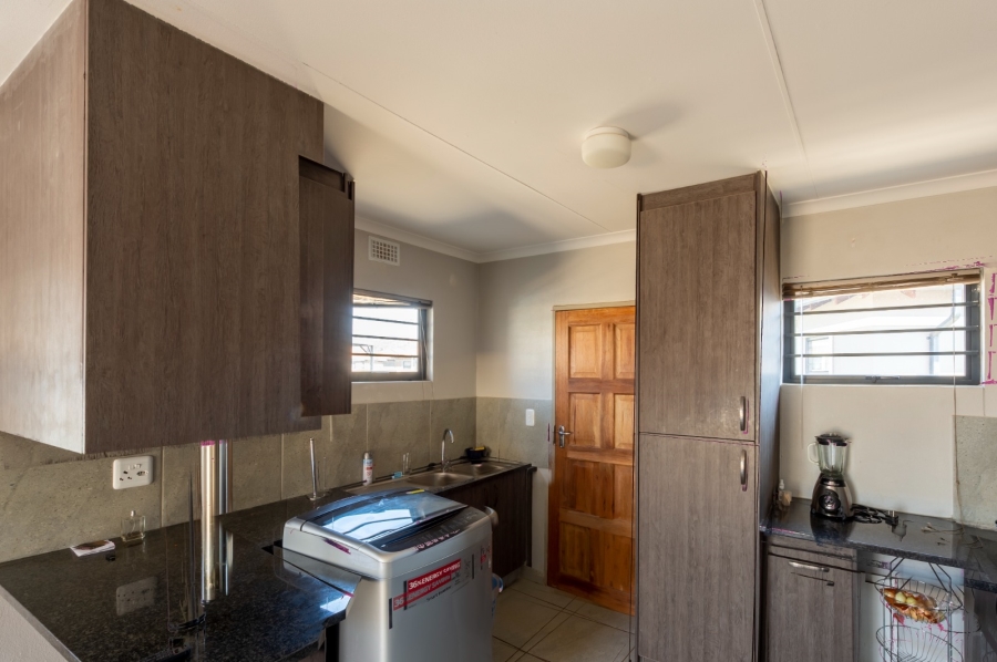 To Let 3 Bedroom Property for Rent in Pretoria West Gauteng