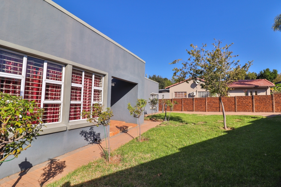 3 Bedroom Property for Sale in Garsfontein Gauteng