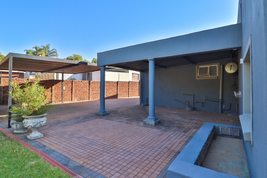 3 Bedroom Property for Sale in Garsfontein Gauteng