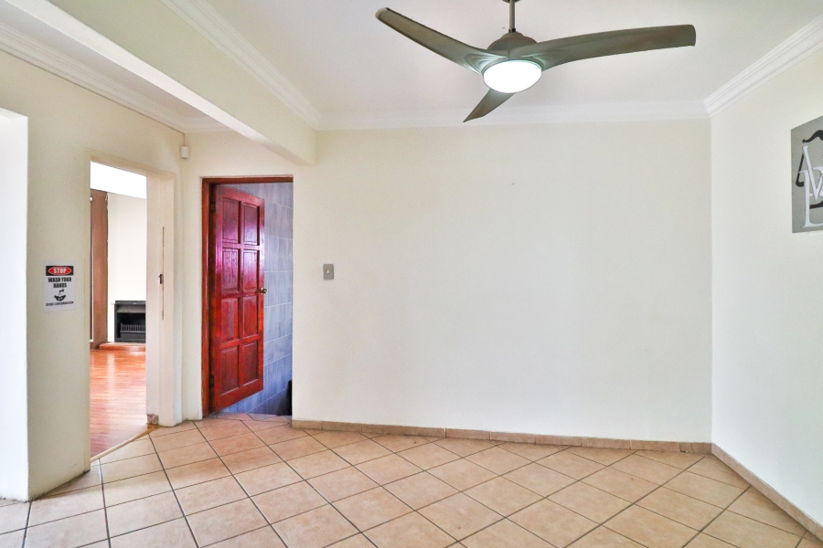 3 Bedroom Property for Sale in Garsfontein Gauteng