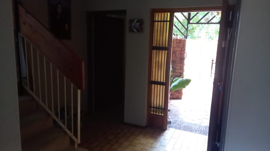 To Let 2 Bedroom Property for Rent in Annlin Gauteng