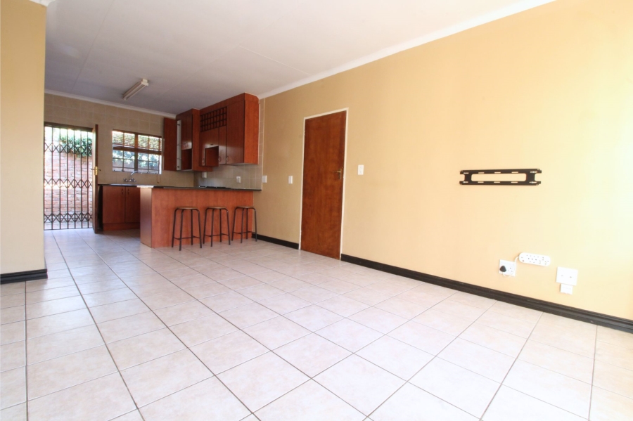 2 Bedroom Property for Sale in Amberfield Gauteng