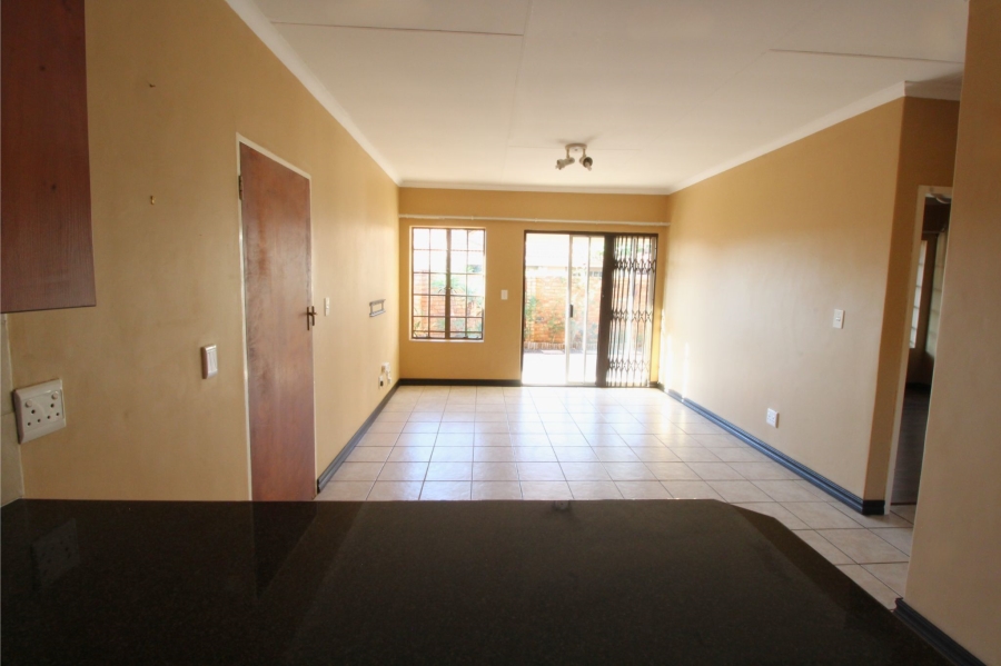 2 Bedroom Property for Sale in Amberfield Gauteng