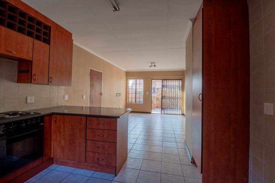 2 Bedroom Property for Sale in Amberfield Gauteng