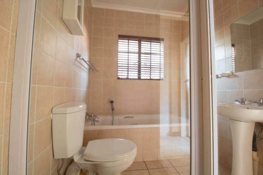 2 Bedroom Property for Sale in Amberfield Gauteng