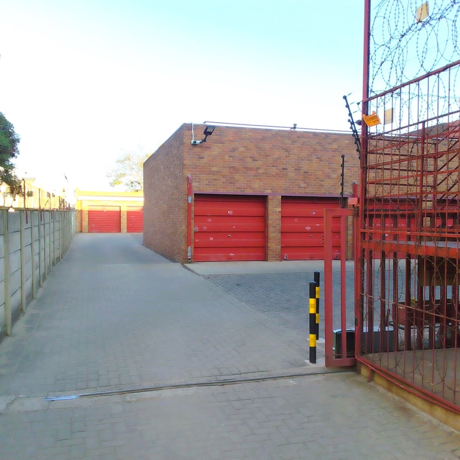 1 Bedroom Property for Sale in Vanderbijlpark CW 3 Gauteng