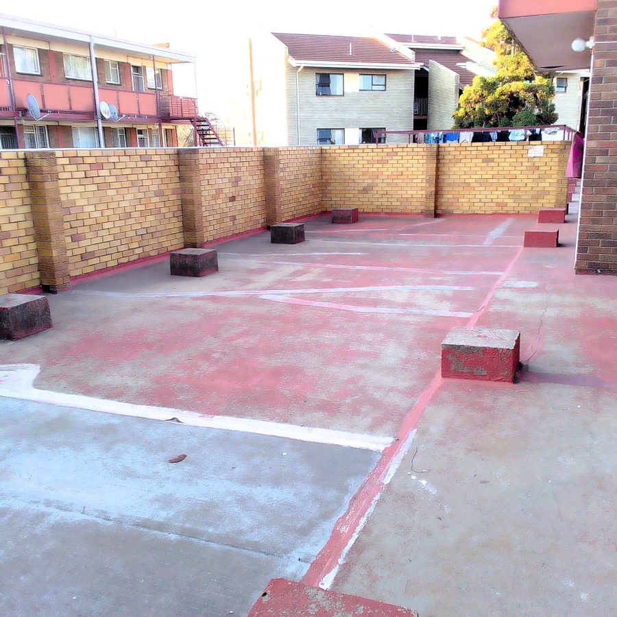 1 Bedroom Property for Sale in Vanderbijlpark CW 3 Gauteng