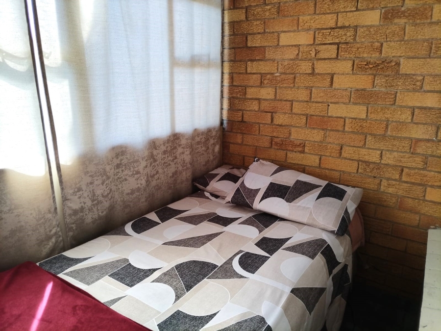 1 Bedroom Property for Sale in Vanderbijlpark CW 3 Gauteng