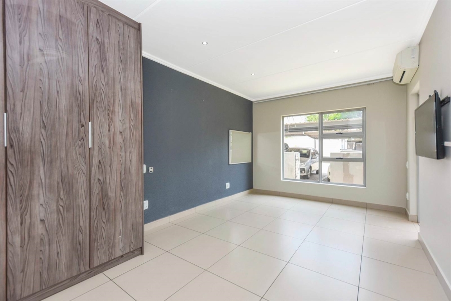 2 Bedroom Property for Sale in Sandown Gauteng