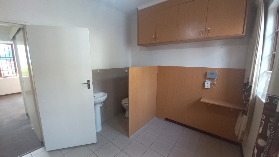 2 Bedroom Property for Sale in Bromhof Gauteng