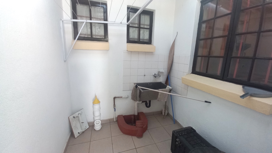 2 Bedroom Property for Sale in Bromhof Gauteng