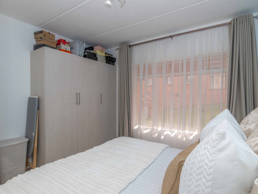 2 Bedroom Property for Sale in Rembrandt Park Gauteng