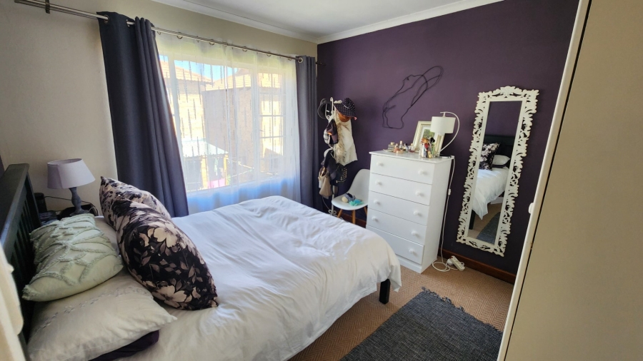 2 Bedroom Property for Sale in Annlin Gauteng