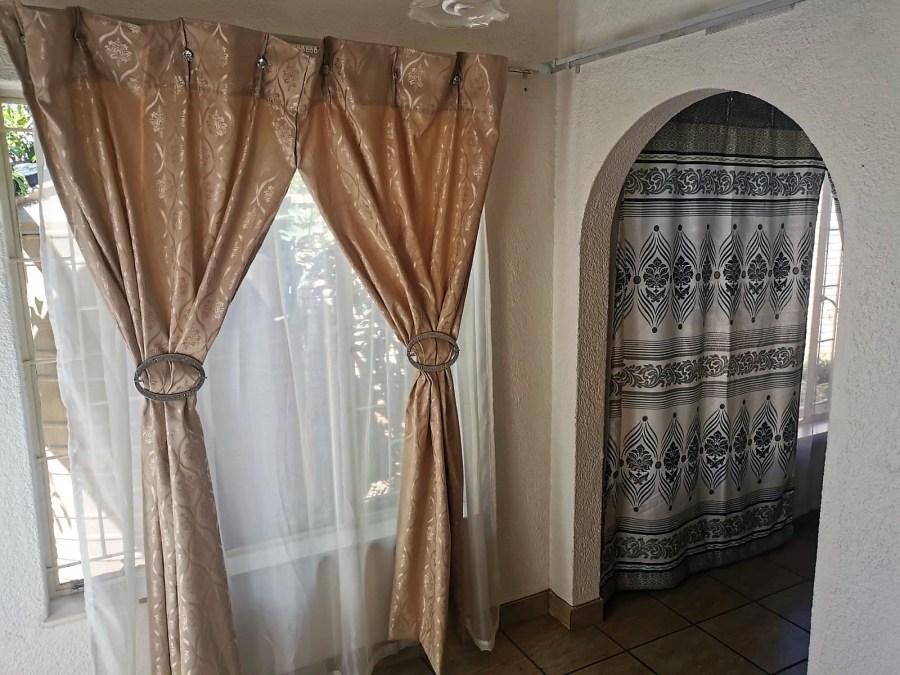 To Let 1 Bedroom Property for Rent in Doringkloof Gauteng