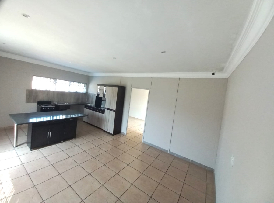 5 Bedroom Property for Sale in Rothdene Gauteng