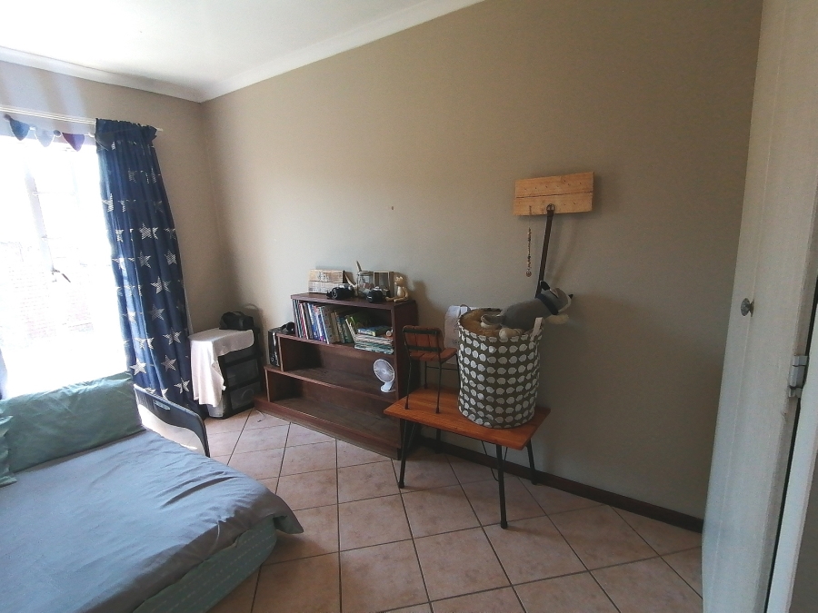 2 Bedroom Property for Sale in Monavoni Gauteng