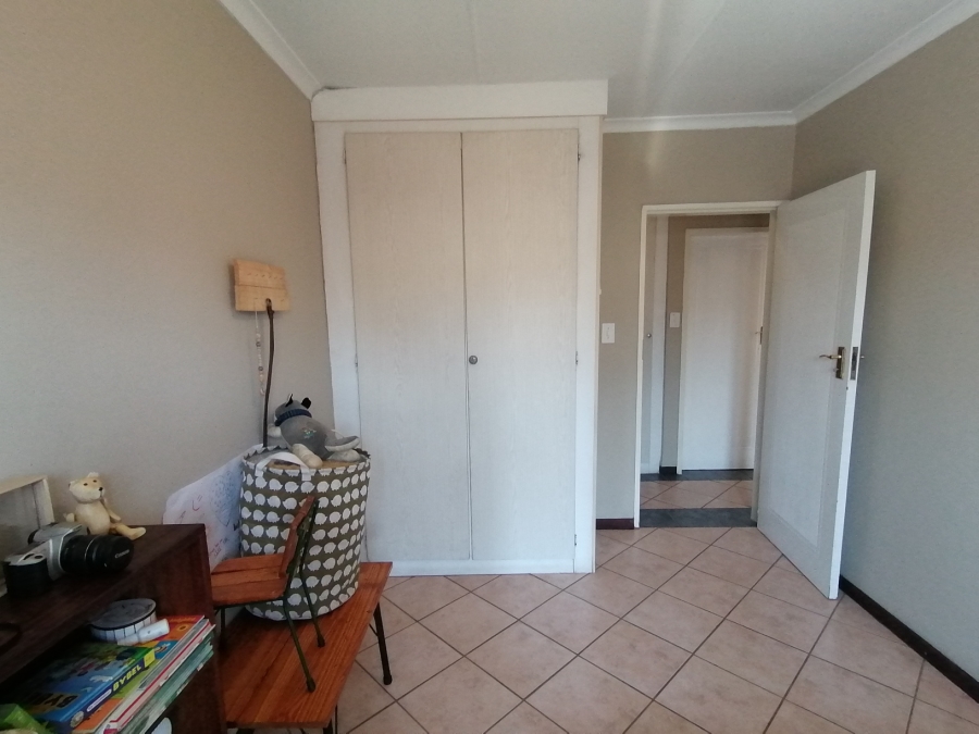 2 Bedroom Property for Sale in Monavoni Gauteng