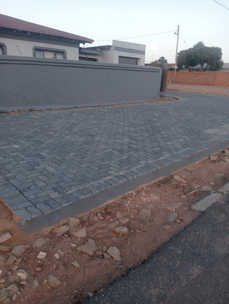 3 Bedroom Property for Sale in Mabopane Unit B Gauteng