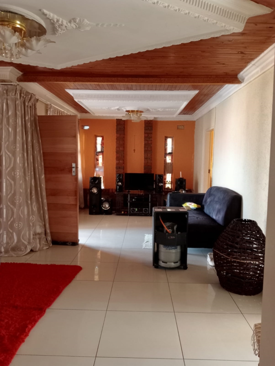 3 Bedroom Property for Sale in Mabopane Unit B Gauteng