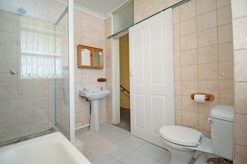 3 Bedroom Property for Sale in Robindale Gauteng