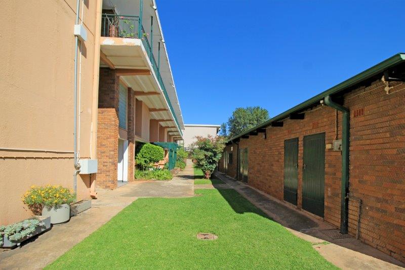 3 Bedroom Property for Sale in Robindale Gauteng