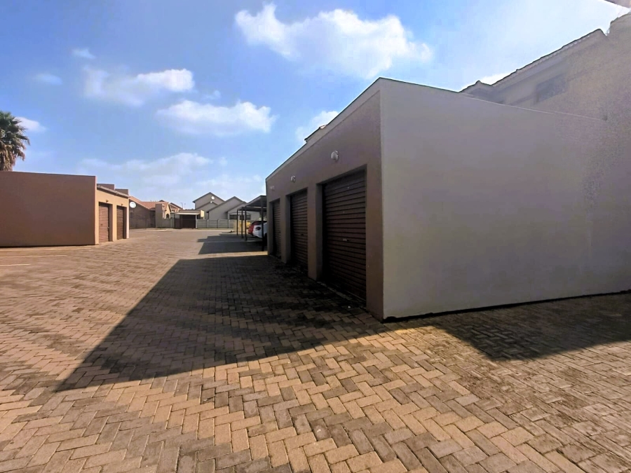 2 Bedroom Property for Sale in Vanderbijlpark SE 10 Gauteng