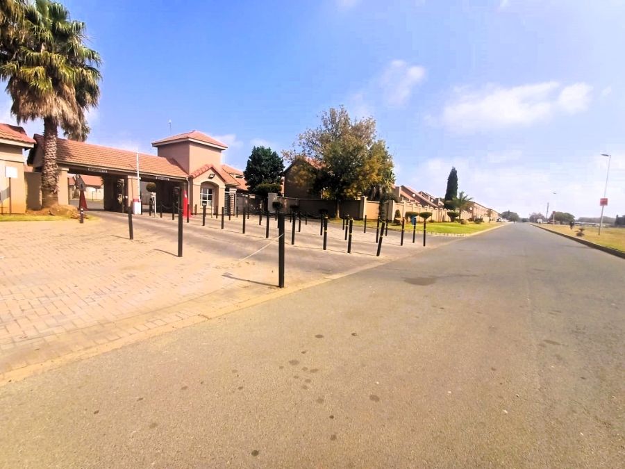 2 Bedroom Property for Sale in Vanderbijlpark SE 10 Gauteng