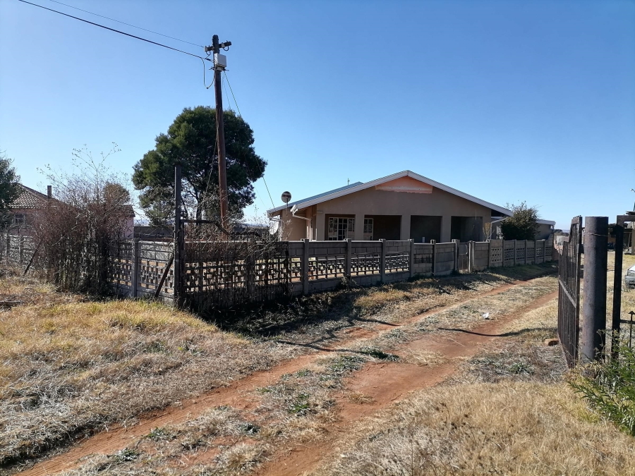 4 Bedroom Property for Sale in Dennydale Gauteng