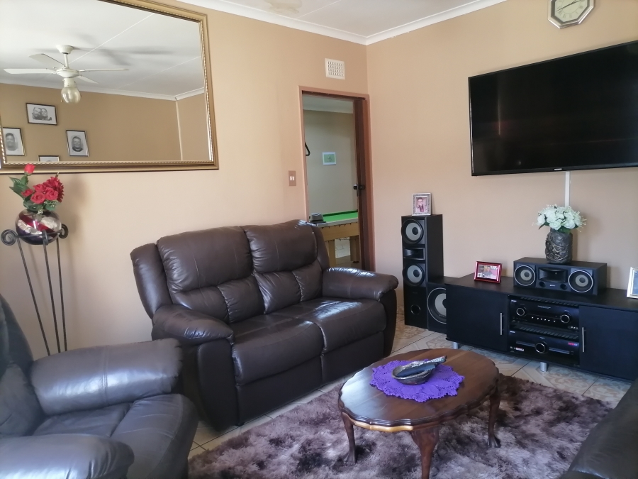 4 Bedroom Property for Sale in Kocksoord Gauteng