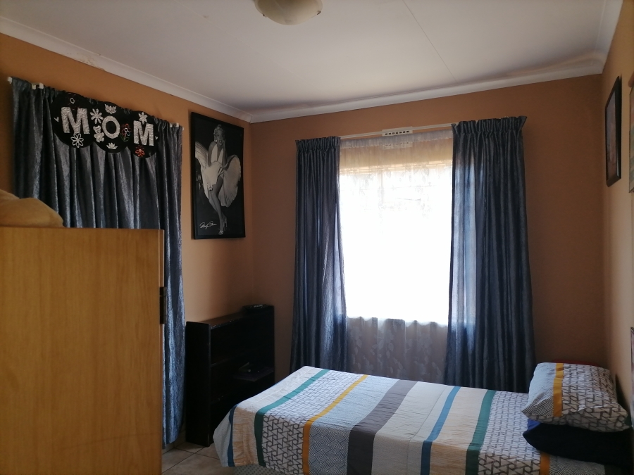 4 Bedroom Property for Sale in Kocksoord Gauteng