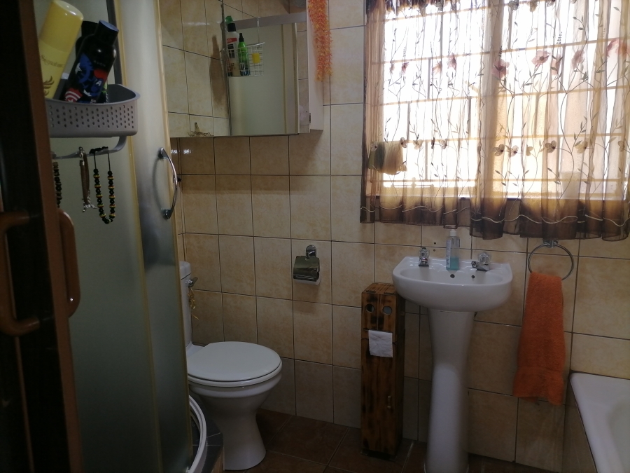 4 Bedroom Property for Sale in Kocksoord Gauteng