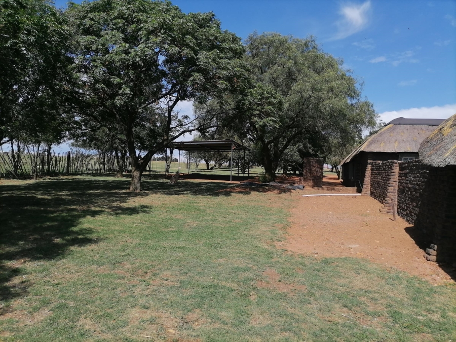 2 Bedroom Property for Sale in Rikasrus A H Gauteng