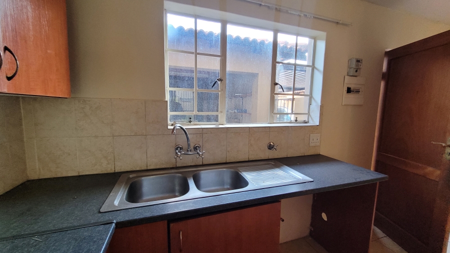 3 Bedroom Property for Sale in Annlin Gauteng