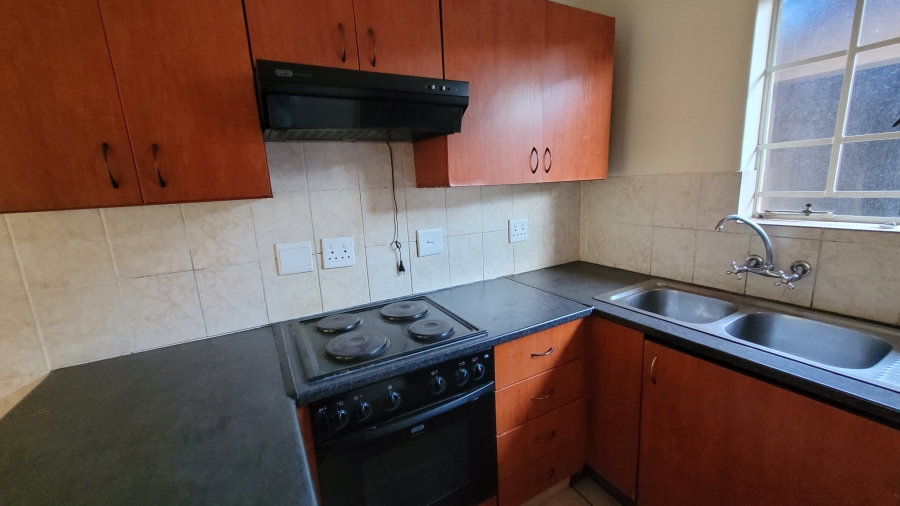 3 Bedroom Property for Sale in Annlin Gauteng