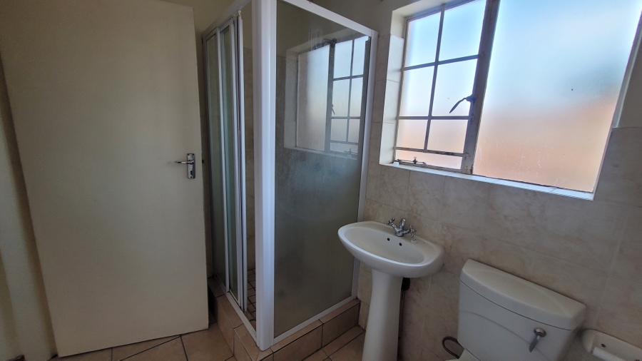 3 Bedroom Property for Sale in Annlin Gauteng