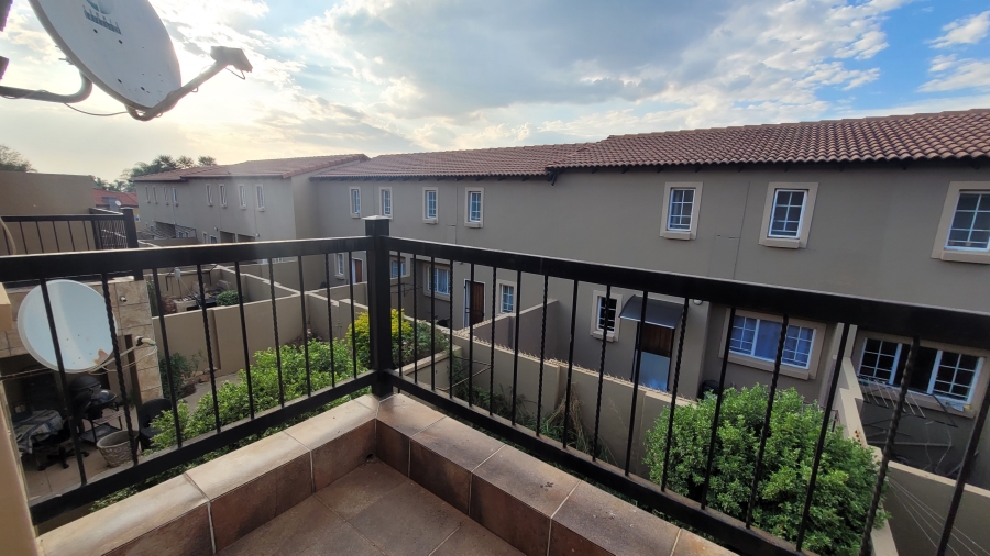 3 Bedroom Property for Sale in Annlin Gauteng